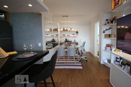 Sala  de kitnet/studio à venda com 1 quarto, 45m² em Brooklin Paulista, São Paulo