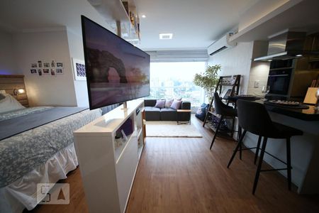 Sala  de kitnet/studio à venda com 1 quarto, 45m² em Brooklin Paulista, São Paulo