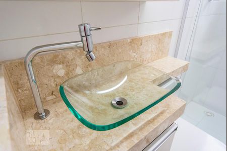 Pia  de apartamento para alugar com 2 quartos, 118m² em Vila Tibiriçá, Santo André