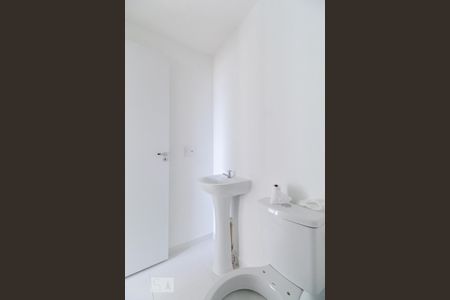 Apartamento para alugar com 44m², 2 quartos e sem vaga Apartamento para alugar com 44m², 2 quartos e sem vagaBanheiro