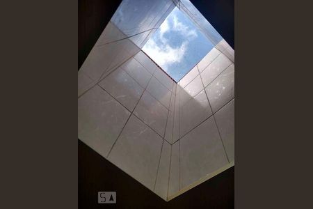 Casa à venda com 103m², 2 quartos e 1 vaga Casa à venda com 103m², 2 quartos e 1 vagaBanheiro Social