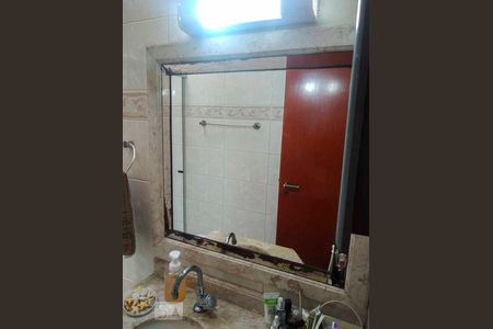 Casa à venda com 103m², 2 quartos e 1 vaga Casa à venda com 103m², 2 quartos e 1 vagaBanheiro Social