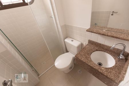 Banheiro de apartamento para alugar com 1 quarto, 50m² em Consolação, São Paulo