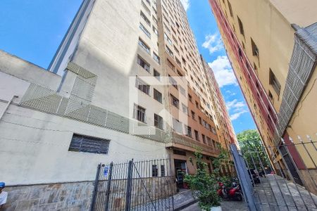 Apartamento à venda com 48m², 1 quarto e sem vagaFachada