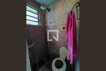 Casa de condomínio para alugar com 270m², 5 quartos e 2 vagasBanheiro de serviço