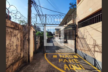 Casa de condomínio para alugar com 270m², 5 quartos e 2 vagasEntrada da vila