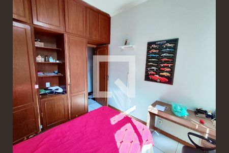 Casa de condomínio para alugar com 270m², 5 quartos e 2 vagasQuarto 1 - Armários