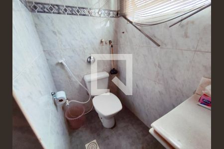 Casa de condomínio para alugar com 270m², 5 quartos e 2 vagasBanheiro da Suíte