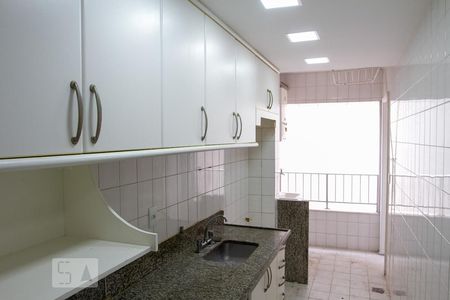 Apartamento à venda com 84m², 3 quartos e 1 vagaCozinha