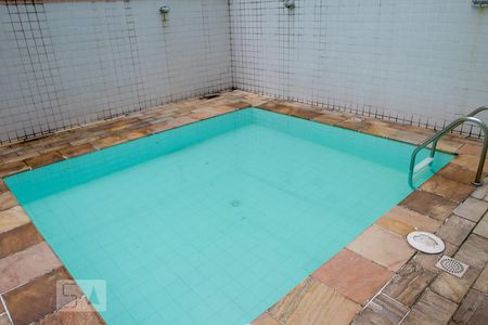 Apartamento à venda com 84m², 3 quartos e 1 vagaÁrea comum - Piscina