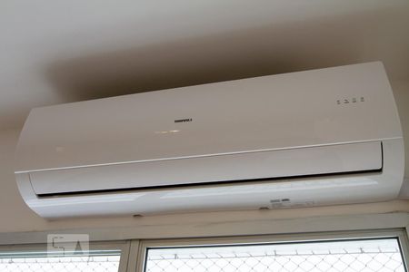 Ar-condicionado - Sala de apartamento à venda com 3 quartos, 84m² em Lagoa, Rio de Janeiro