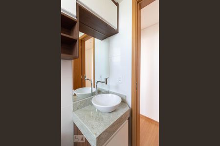 Apartamento para alugar com 44m², 2 quartos e 1 vaga Apartamento para alugar com 44m², 2 quartos e 1 vagaBanheiro