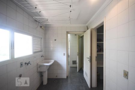 Apartamento para alugar com 364m², 5 quartos e 5 vagasÁrea de Serviço