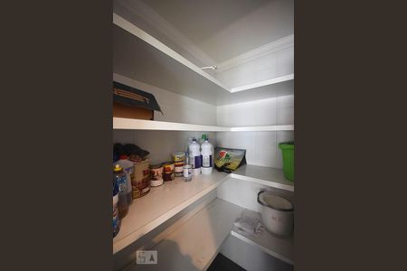 Apartamento para alugar com 364m², 5 quartos e 5 vagasDespensa