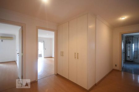 Apartamento para alugar com 364m², 5 quartos e 5 vagasCorredor