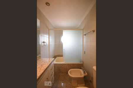 Apartamento para alugar com 364m², 5 quartos e 5 vagasBanheiro Suíte 3