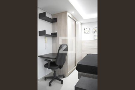 Quarto de kitnet/studio para alugar com 1 quarto, 30m² em Rebouças, Curitiba