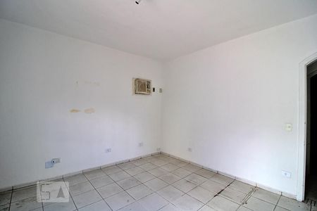 Quarto de casa para alugar com 3 quartos, 230m² em Vila Progredior, São Paulo