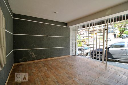 Casa à venda com 230m², 3 quartos e 2 vagasGaragem