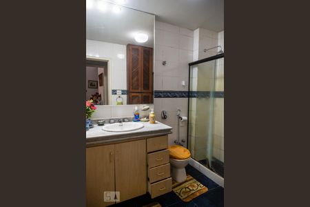 Banheiro de apartamento à venda com 1 quarto, 55m² em Copacabana, Rio de Janeiro