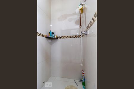 Casa à venda com 310m², 3 quartos e 2 vagasBanheiro do Quarto 2