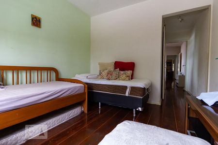 Quarto 1 de casa para alugar com 3 quartos, 310m² em Vila Congonhas, São Paulo