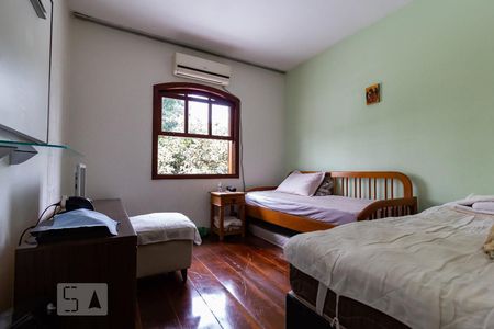 Quarto 1 de casa à venda com 3 quartos, 310m² em Vila Congonhas, São Paulo
