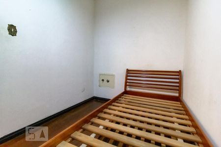 Casa à venda com 310m², 3 quartos e 2 vagasStudio - Quarto