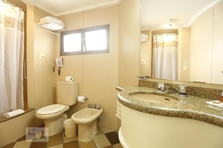 Banheiro de apartamento para alugar com 1 quarto, 50m² em Bela Vista, São Paulo