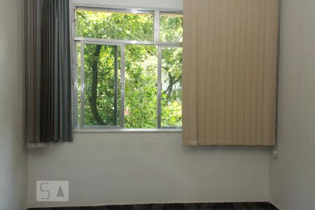 Janeila da Sala de apartamento para alugar com 2 quartos, 60m² em Vila Isabel, Rio de Janeiro