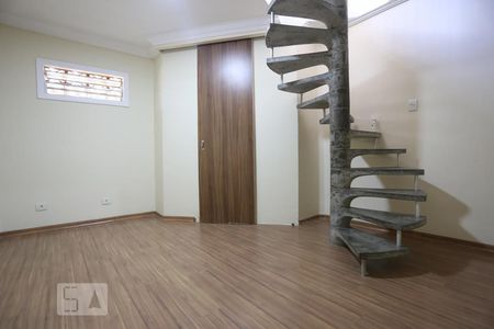 Casa para alugar com 75m², 2 quartos e 1 vagaSala