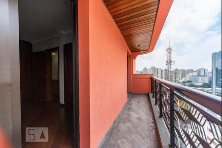 Apartamento à venda com 162m², 3 quartos e 2 vagasSacadas dos Quartos 2 e 3