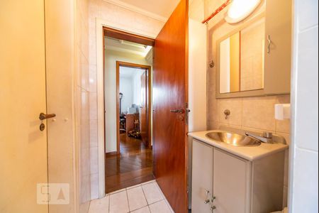 Apartamento à venda com 162m², 3 quartos e 2 vagasBanheiro de Serviço