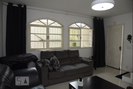 Sala de casa à venda com 3 quartos, 160m² em Pechincha, Rio de Janeiro
