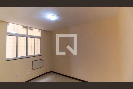 Quarto 2 de apartamento para alugar com 2 quartos, 52m² em Cubango, Niterói