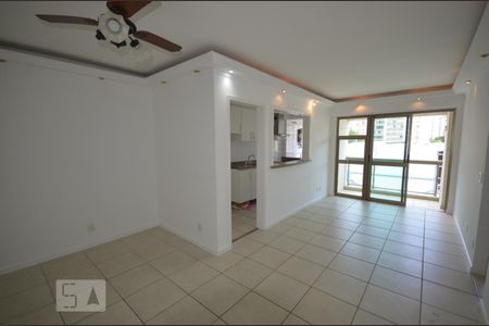 Sala de apartamento para alugar com 2 quartos, 71m² em Botafogo, Rio de Janeiro