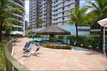 Apartamento para alugar com 71m², 2 quartos e 1 vagaPiscina