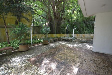 Apartamento para alugar com 71m², 2 quartos e 1 vagaÁrea comum