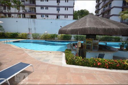 Apartamento para alugar com 71m², 2 quartos e 1 vagaPiscina