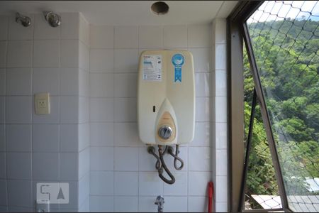 Apartamento para alugar com 71m², 2 quartos e 1 vagaÁrea de Serviço