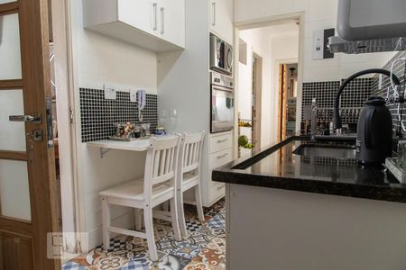 Apartamento à venda com 78m², 2 quartos e 1 vagaCozinha