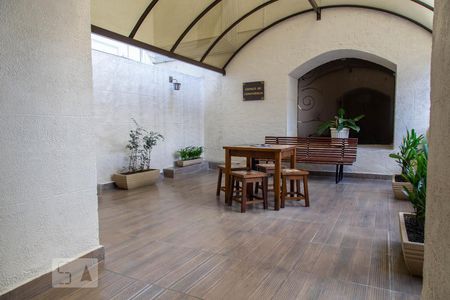 Apartamento à venda com 78m², 2 quartos e 1 vagaÁrea comum