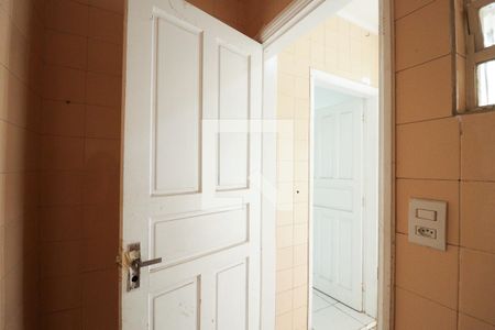 Casa à venda com 130m², 3 quartos e 2 vagasBanheiro de Serviço