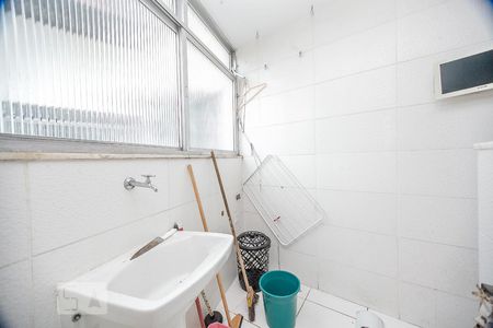 Apartamento para alugar com 70m², 2 quartos e 1 vagaÁrea de Serviço