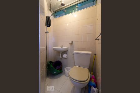 Apartamento à venda com 93m², 3 quartos e 4 vagasBanheiro de Serviço