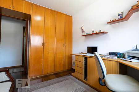 Apartamento à venda com 93m², 3 quartos e 4 vagasQuarto 2