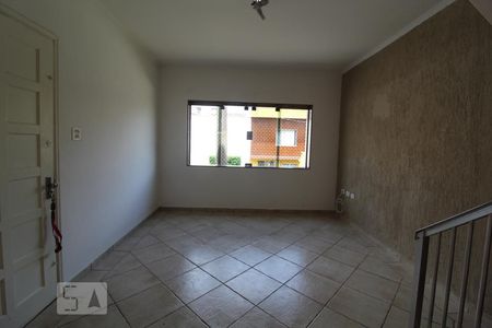 Sala de casa para alugar com 3 quartos, 80m² em Santa Paula, São Caetano do Sul