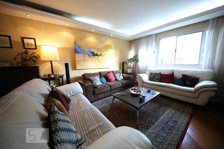 Apartamento à venda com 150m², 3 quartos e 2 vagasSala