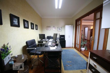 Apartamento à venda com 150m², 3 quartos e 2 vagasEscritório