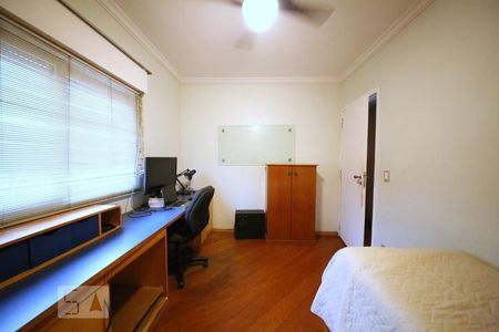 Apartamento à venda com 150m², 3 quartos e 2 vagasQuarto 2